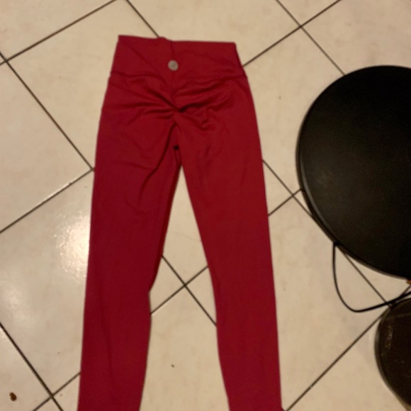 Alpha wear scrunched booty leggings - Picture 8 of 9